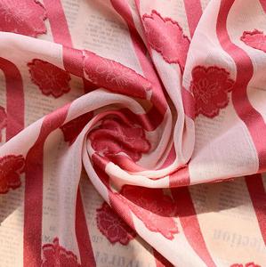 ชุดเดรสผ้า<span class=keywords><strong>ไหม</strong></span>ผ้าชีฟองปักลายริ้วสำหรับฤดูใบไม้ผลิและฤดูร้อน - Product Image 3