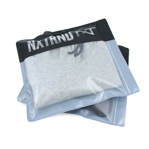 Camisetas con cierre de cremallera mate, embalaje de lujo de ropa reciclada, bolsas de paquete de ropa con logotipo impreso personalizado, negro