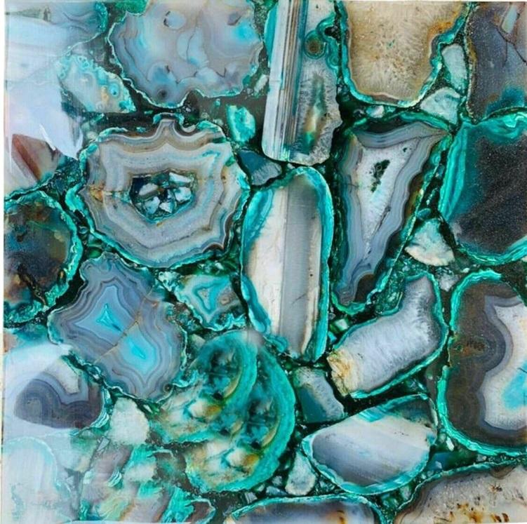 สีเขียว