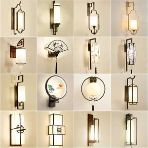 Luz LED de pared para exteriores Dusk to Dawn del fabricante de China, accesorio de control remoto E26 con base de metal e instalación empotrada - Product Image 2