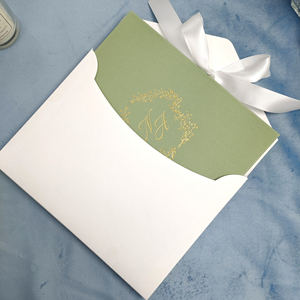 Invitations de mariage personnalisées en velours vert forêt pour impression - Cartes de félicitations haut de gamme pour mariages - Product Image 4