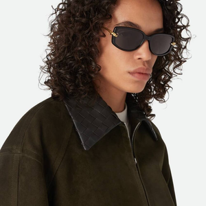 Bottega BV Elegant Rectangular Sunglasses Lightweight Frame Stylish Shades for Daily Outdoor Use Veneta - Product Image 2