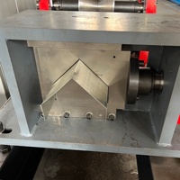 Machine de formage à froid de gouttières de toit pour l'habitat, le commerce, les conteneurs, les usines et les ateliers, avec système de superposition automatique
