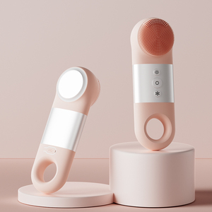 Dispositivo <span class=keywords><strong>5</strong></span> en <span class=keywords><strong>1</strong></span> para el Cuidado de la Piel, Cepillo de Limpieza Facial de Silicona Suave Impermeable, Masajeador de Lavado, Cepillo Eléctrico para la Limpieza Facial - Product Image 1