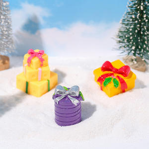 DIY simülasyon noel reçine hediye kutusu kış aksesuarları Mini kolye dekorasyon - Product Image 3