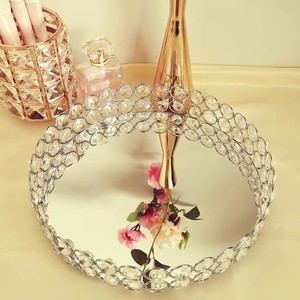 صينية زينة دائرية قائمة بذاتها بتصميم أوروبي إبداعي مع مرآة وخرز كريستالي لتخزين مستحضرات التجميل، من المصنع مباشرة - Product Image 2