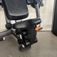 Machine à curls pour biceps de haute qualité, professionnelle, à charge par poulie, pour entraînement des épaules assis, équipement de fitness commercial pour salle de sport