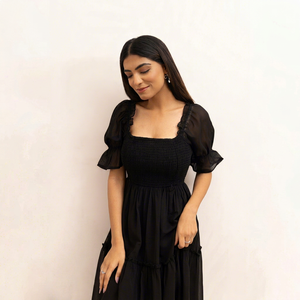 Robe longue en mousseline noire à col carré avec manches bouffantes, coupe trapèze ample, volants, robe d'été décontractée pour femme, magnifique robe imprimée - Product Image 1