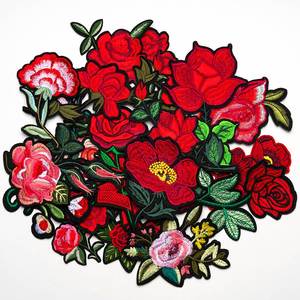 Parches Bordados Termoadhesivos de Rosas Grandes Rojas Estilo Chino - Product Image 4