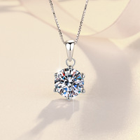 Collier pendentif en moissanite couleur D personnalisé en argent sterling 925 avec chaîne maille boîte pour femme, six griffes, de 1 à 5 carats, vente en gros (lot de 9)