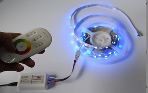 Controlador <span class=keywords><strong>Led</strong></span> inalámbrico FUT027 de pantalla táctil de 2,4G, Control remoto RF 10A para tira de luz <span class=keywords><strong>Led</strong></span> Rgbw - Product Image 5