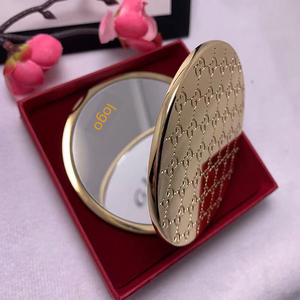 Gương Nhỏ Gọn Mini Vòng Vàng Sang Trọng Kim Loại Có Thể Gập Lại Hiện Đại Xách Tay Tùy Chỉnh Mỹ Phẩm Gương - Product Image 4