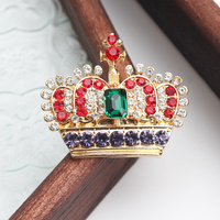 1 pièce Broche design couronne, élégante et distinctive, pour corsage, vêtements et casquettes