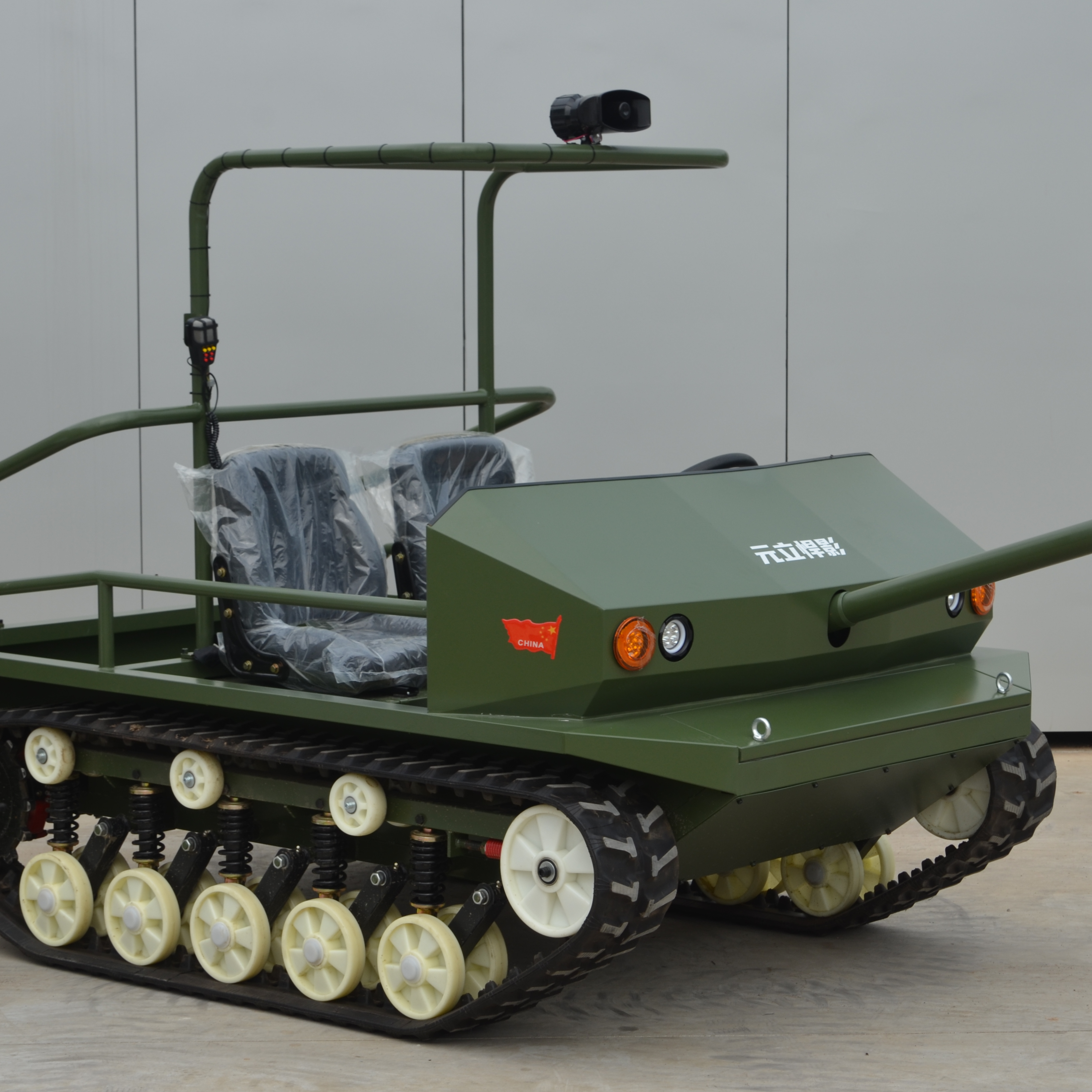 Off-Road Tracked Vehicle - Durable Ride-On Toy, Electric All-Terrain Funfair Equipment