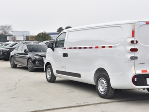 2025 Saic MAXUS Dana V1 asse lungo albero basso 51KWh vendita calda 5/6 sedili EV Minivan auto elettriche per il trasporto - Product Image 5