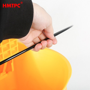 Cubo para Mopa HMTPC de 36L Amarillo con Escurridor Manos Libres para Uso Comercial, Doméstico y Hotelero - Product Image 1