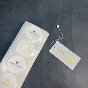 Etiquetas Redondas Mate Impresas en Dorado Rosa - Etiquetas Personalizadas con Logotipo Metálico en Dorado Rosa para Pequeñas Empresas y Cosméticos - Product Image 6