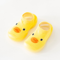 Chaussures bébé en tricot de canard de dessin animé ludiques dans des couleurs vives dopamine, coton doux et semelle en TPE flexible pour les premiers pas, légères