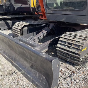 Excavatrice Hitachi 60 de 6 tonnes, moteur Isuzu, modèle 2025, faible nombre d'heures de travail, bon état pour la construction - Product Image 5