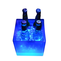 Seau à Glaçons LED pour Champagne et Vin, Seau à Glace Carré Lumineux pour Boissons, Bière, Fêtes, Bars, Maison et Mariages