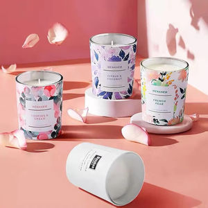 مجموعة هدايا شموع عطرية من شمع الصويا العضوي في وعاء زجاجي مخصص بشعار وتغليف خاص كمعطر للمنزل - Product Image 4