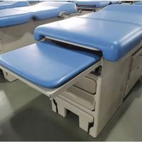 Tables d'examen Ob Gyn avec étriers Lit d'examen gynécologique avec tiroirs