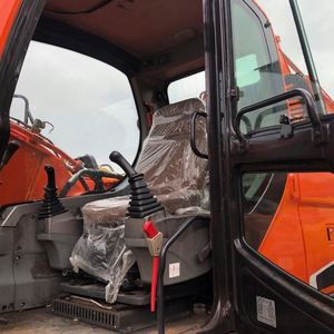 รถขุดไฮดรอลิกแบบตีนตะขาบ Doosan DX225 มือสอง สำหรับงานก่อสร้าง น้ำหนัก 22 ตัน ประหยัดน้ำมัน แรงทรงพลัง ใช้งานได้นานต่อเนื่อง - Product Image 1