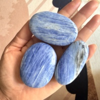 Pierre de Kyanite Naturelle Polie, Pierre de Poche Artisanale, Gemmes de Collection pour Cadeaux de Mariage, Guérison Spirituelle et Méditation – Vente Flash