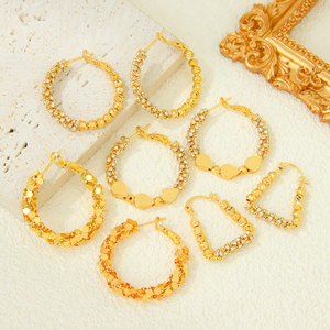 Boucles d'oreilles créoles de mariée de Dubaï plaquées or 21 carats, hypoallergéniques, exquises, géométriques, pour femmes - Product Image 4