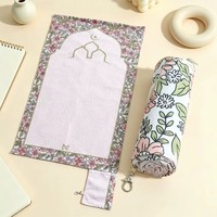 Mini tapis de prière avec porte-clés, pliable, avec pochette de rangement et sac de suspension