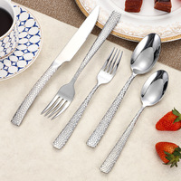 Ensemble de Couverts Noir en Acier Inoxydable 5 Pièces pour Hôtel, Restaurant, Événements et Mariages, Collection Royale Martelé