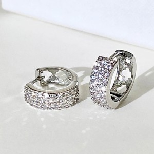 Elegant Zircon <b>Ear</b> <b>Cuff</b> For Women Sparkling Pave Crystal Design Statement Fashion <b>Earrings</b> - Product Image 2