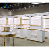 Design d'intérieur moderne pour magasin de parfums, meubles d'exposition personnalisés, étagères et comptoirs modulaires pour les boutiques de parfums de marque
