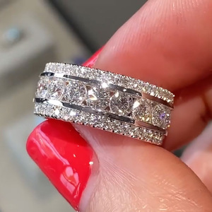 Anello Classico da Donna in Lega di Metallo Prezioso Placcato Oro Bianco per Occasioni Festive - Accessorio per Outfit Casual e Uso Quotidiano - Product Image 2
