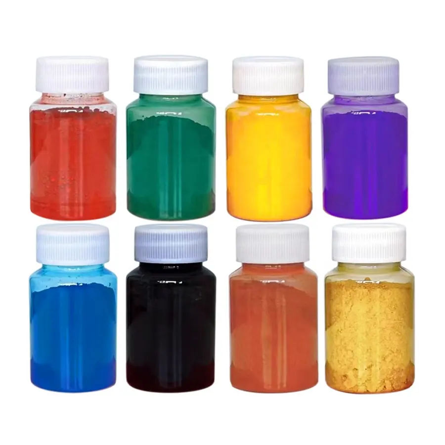 जिप्सम को आयरन ऑक्साइड रंगद्रव्य के विभिन्न रंगों से रंगने के लिए बोतलबंद आयरन ऑक्साइड