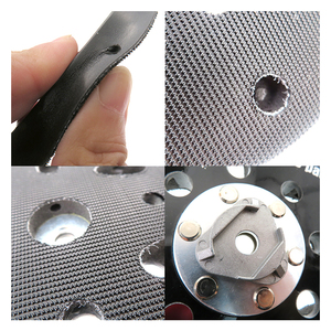 Plaque de support de ponçage noire de 6 pouces à 17 trous avec fixation auto-agrippante, <span class=keywords><strong>disque</strong></span> de ponçage sous vide de remplacement pour outils abrasifs et polissage - Product Image 2
