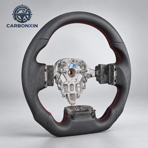 Volant en cuir et fibre de carbone forgée avec LED pour Nissan 370Z/350Z, design sportif et couleurs personnalisables {sans airbag} - Product Image 2