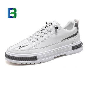 <span class=keywords><strong>รองเท้า</strong></span>ผ้าใบลำลองหนังแฟชั่นใหม่สำหรับผู้ชาย ปี 2025 รับทำโลโก้ <span class=keywords><strong>รองเท้า</strong></span>กีฬาสีดำสำหรับผู้ชาย สวมใส่สบายๆ ขายส่ง - Product Image 3