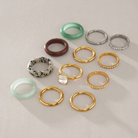 Set Cincin Batu Alam Stainless Steel yang Dapat Ditumpuk, Berlapis Emas 18K, Anti-Kusam untuk Wanita Grosir