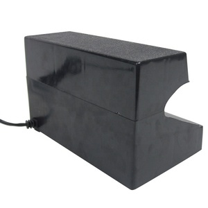 Detector de Billetes Multidivisa Profesional de Alta Calidad Xindabill AD-118AB con Luz UV, Detector de Dinero Portátil - Product Image 5