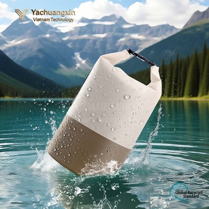 Bolsa Impermeable Tipo Cubo de 20L, Tela Oxford, para Senderismo, Camping, Actividades al Aire Libre, Diseño Bicolor Beige y Marrón, Uso en Todas las Estaciones - Product Image 4