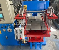 Machine de moulage par injection de caoutchouc à commande automatique, structure à quatre colonnes, système d'alimentation isolant, lithium