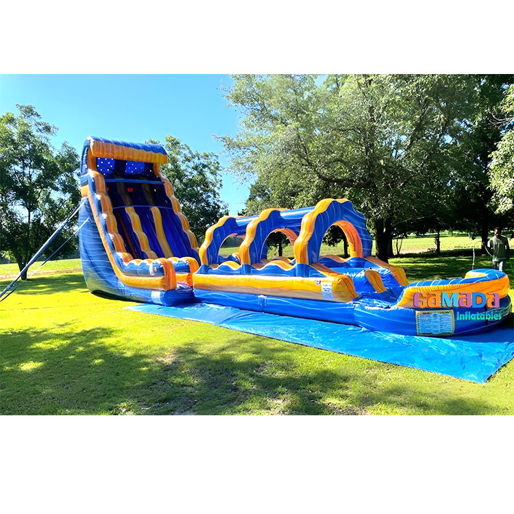 มีสีสัน