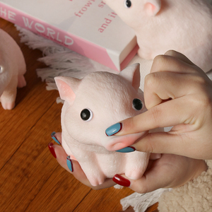 ของเล่นบีบหมูน่ารัก วัสดุ TPR นุ่ม บรรเทาความเครียดและช่วยพัฒนาประสาทสัมผัส ของขวัญที่สมบูรณ์แบบสำหรับเด็กชาย เด็กหญิง และเด็กๆ - Product Image 2