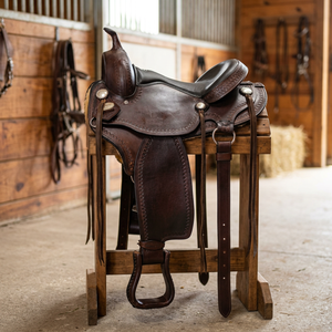 Selle d'équitation anglaise en cuir résistant à l'eau NA92 de BS International, écologique, personnalisée, en plastique de qualité supérieure - Product Image 1
