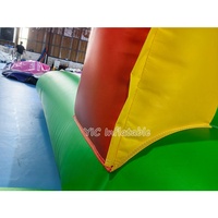 Piscine à bulles gonflable durable avec arche arc-en-ciel pour jeux de mousse et de savon en extérieur pour enfants