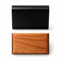 Purificateur d'air de voiture moderne à logo personnalisé, diffuseur de parfum léger, pendentif de ventilation à évaporation naturelle, parfum longue durée haut de gamme, décoration en bois
