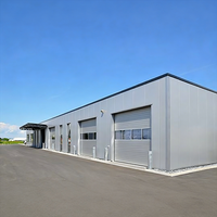 Bâtiments d'entrepôt et d'atelier préfabriqués en acier industriels avec un design moderne et des solutions complètes pour le projet