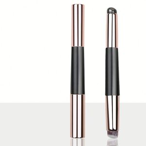 แปรงซิลิโคนแบบพกพา 2-in-1 สำหรับปกปิดริมฝีปากและรอบดวงตา รับทำโลโก้ตามสั่ง ขายส่ง สำหรับงานเพ้นท์เล็บและแต่งหน้า ใช้ได้กับลิปสติก - Product Image 6