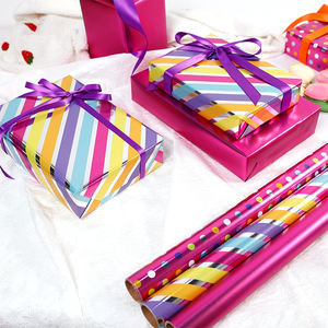 Nuevo papel de regalo Papel de aluminio de impresión 43*300 cm Embalaje de papel metálico 3 rollos por juego - Product Image 5